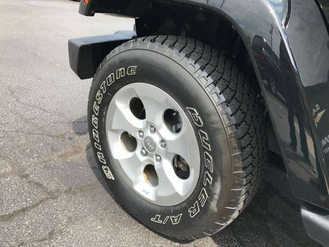 2014 Jeep Wrangler Unlimited 4x4 Sahara 4dr SUV